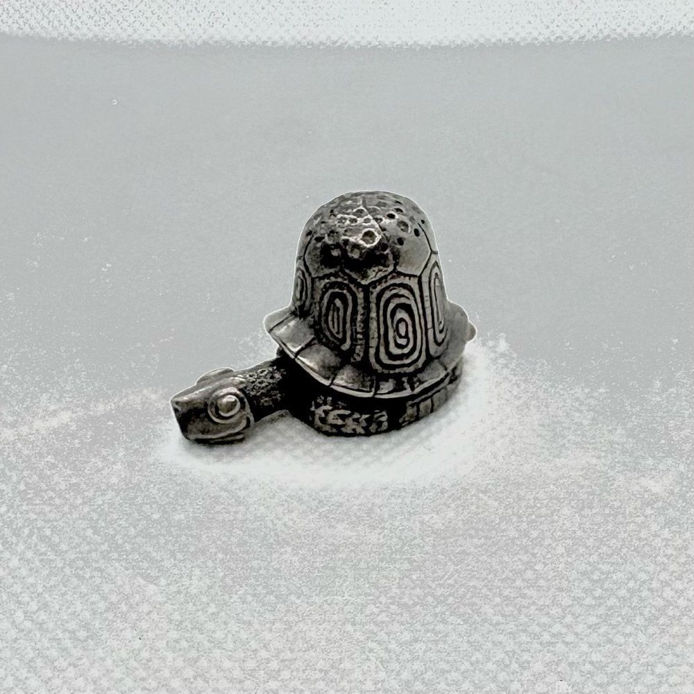 Vintage G&J Martin Pewter Turtle Thimble 1984 Signed Articulated Head Figurine